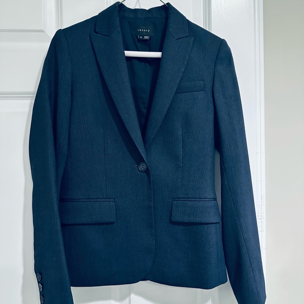 EUC Theory Navy Blazer - Size 0 - Picture 4 of 8